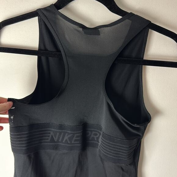 Nike‎ Tank Top - Women's Small - Picture 4 of 4